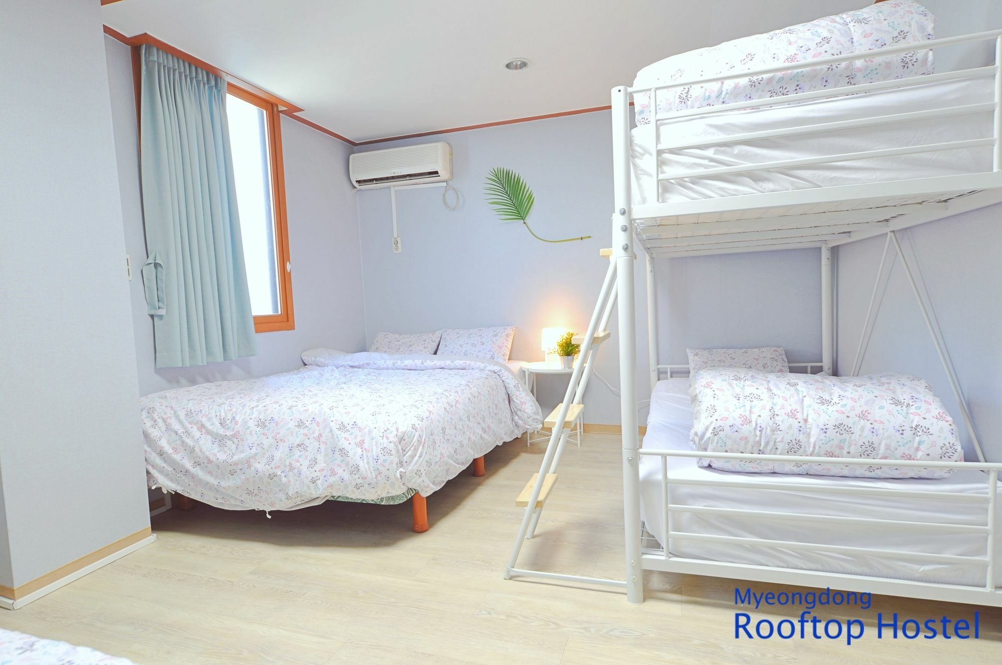 Myeongdong Rooftop Hostel Seúl Exterior foto